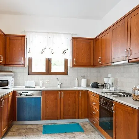 فيلة Vlicha Sleeps 6 Pool Air Con Wifi