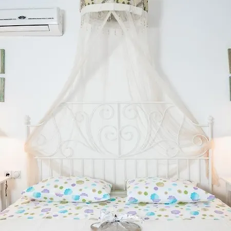 Vlicha Sleeps 6 Pool Air Con Wifi Vlicha (Rhodes)